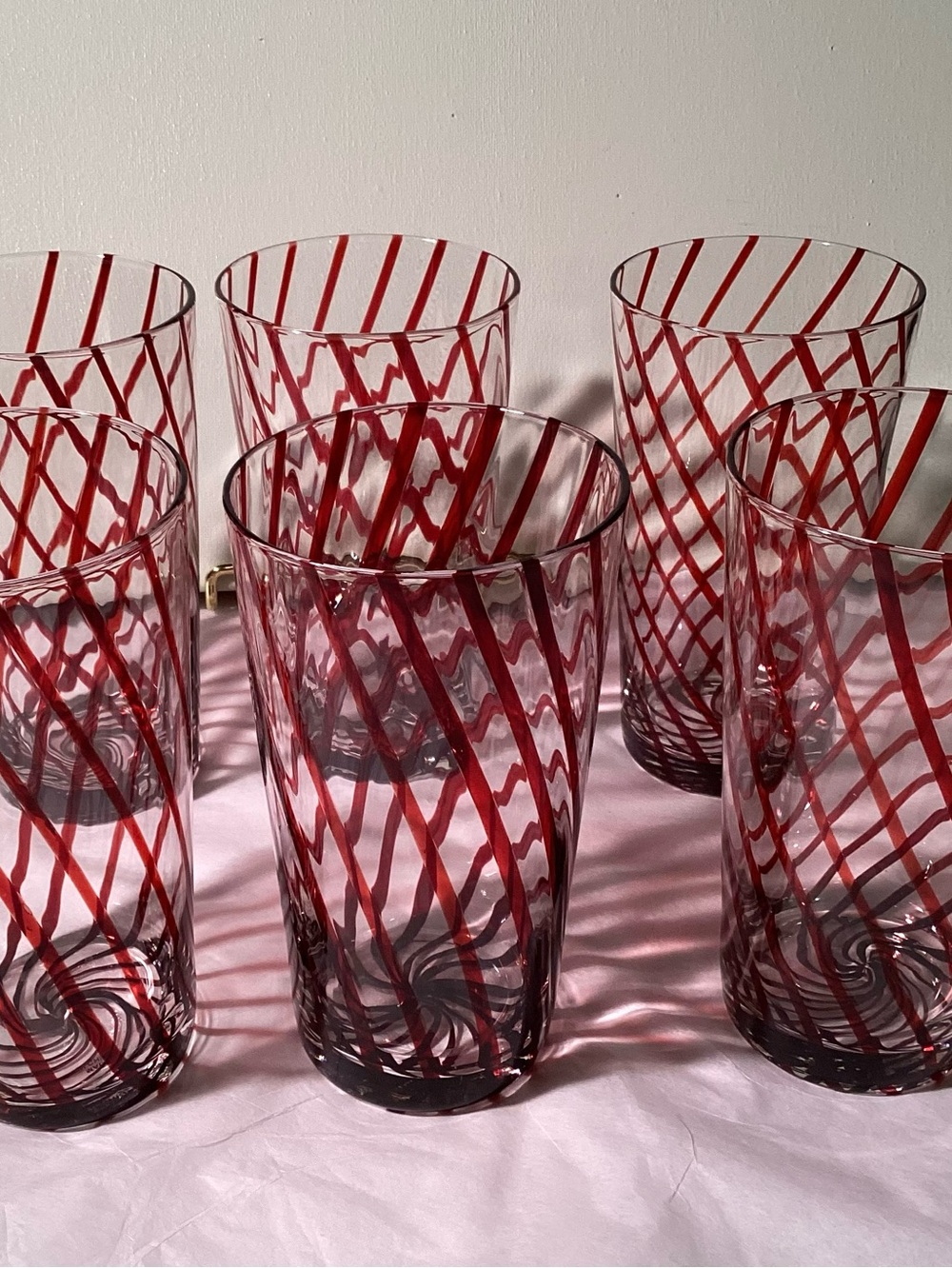 Six Red Swirl Tumbler/ Water/ Glasses